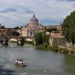 House 10 Minutes Walk From Vatican *