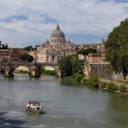 House 10 Minutes Walk From Vatican *